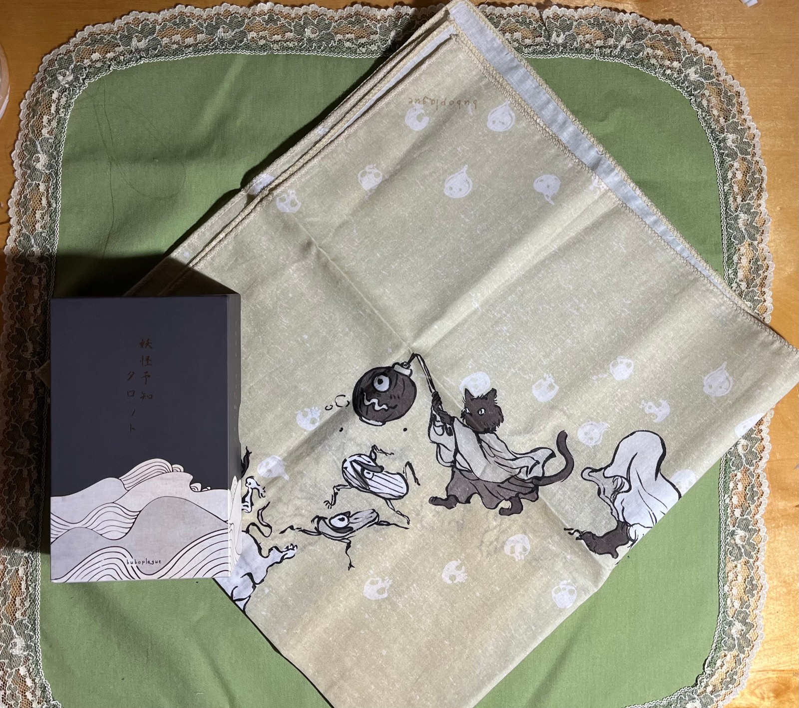 Yokai Yochi 78 Card Tarot Deck & Cloth by Buboplague - rare OOP