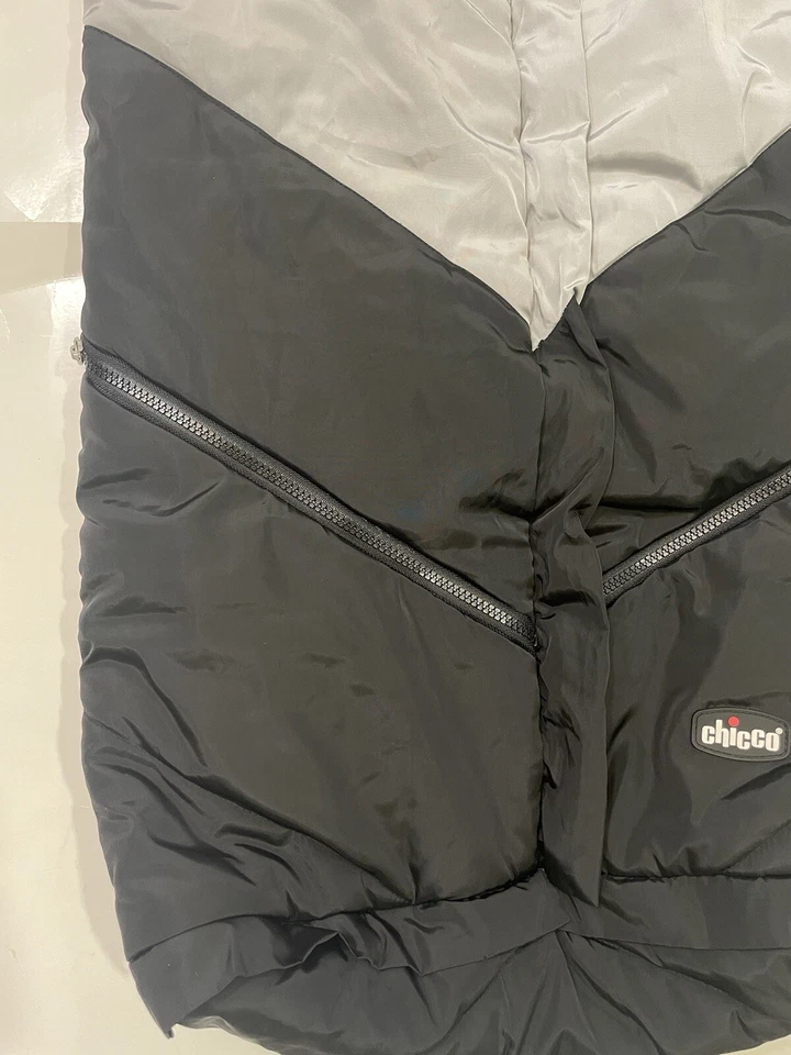 Abrigo/Manta/Bolso de Invierno Chicco con Agujero para Correa de Asiento de Coche Talla Única B17 Foto 3 de 4