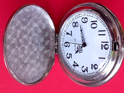 JESUS CHRIST CHRISTIAN NEW POCKET WATCH WITH CHAIN QUARTZ SILVER PLATED - Picture 8 of 9