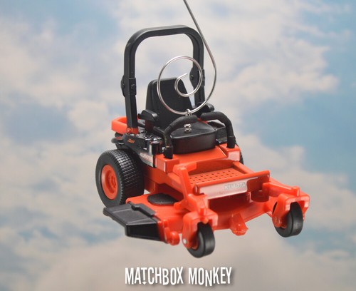 Kubota Z700 Zero Turn Mower Christmas Ornament Garden Landscape Lawn Adorno - Picture 3 of 10