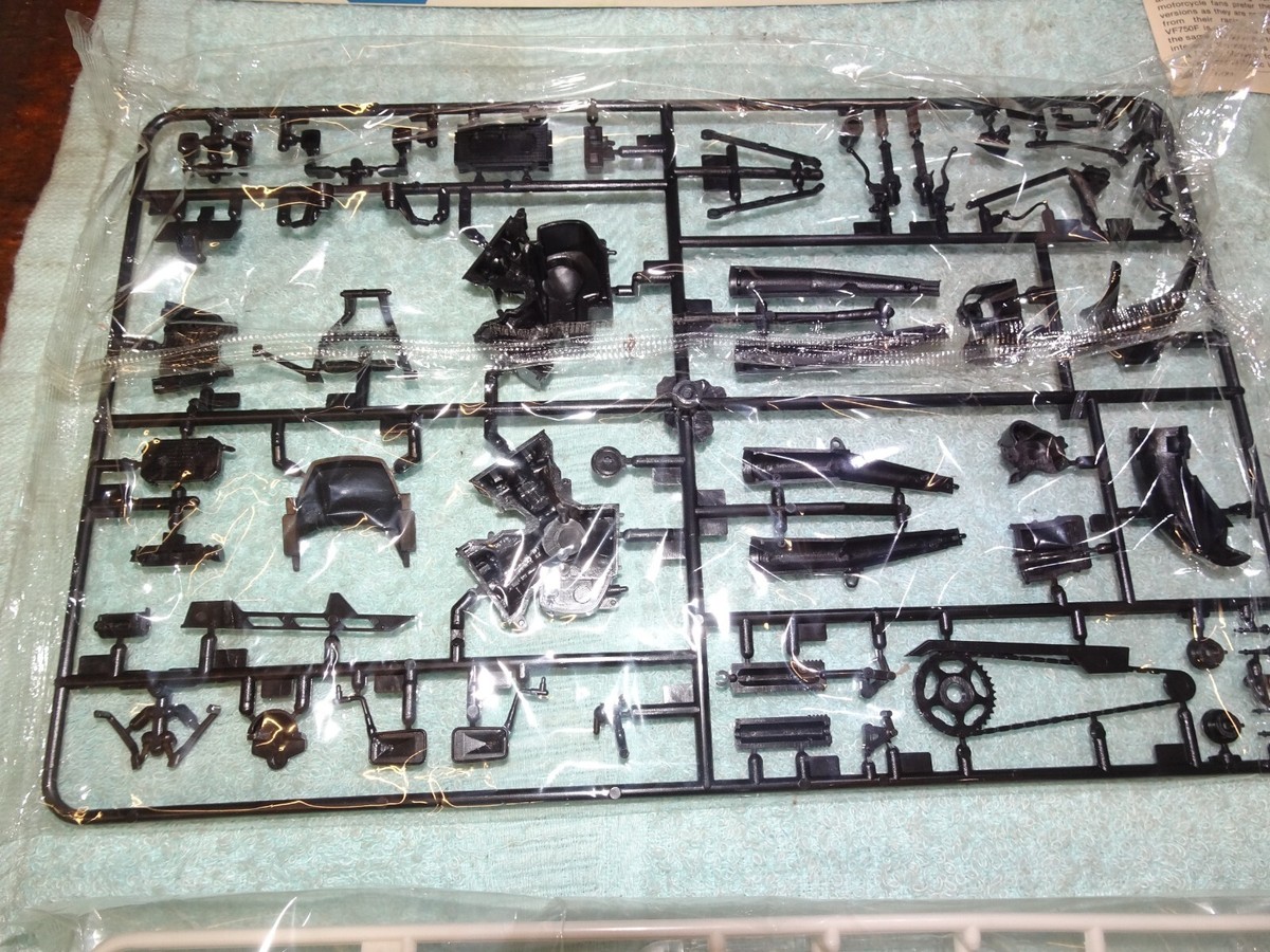 Tamiya 1/12 Honda VF750F 1982 #14021 Opened Box | eBay