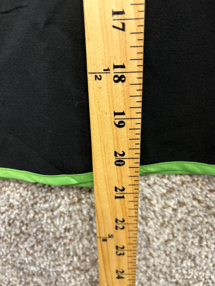 Falda negra Sangria Petites falda línea A negra/verde ribete en contraste talla 8P Foto 4 de 4