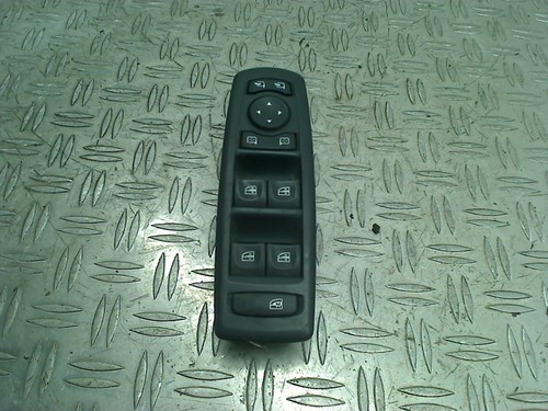 SCHALTER FÜR ELEKT. FENSTERHEBER Renault Laguna III Estate (KT) 2008 490010047r