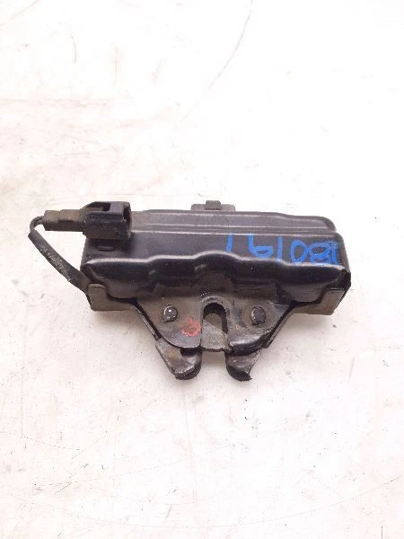 Trava do capô 98 99 00 Lexus LS400 - Imagem 2 de 4