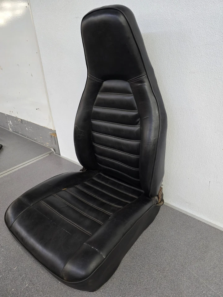 USED ORIGINAL RECARO PORSCHE 911 912E BLACK VINYL PASSENGER BUCKET SEAT #14 — 第 3/4 张图片