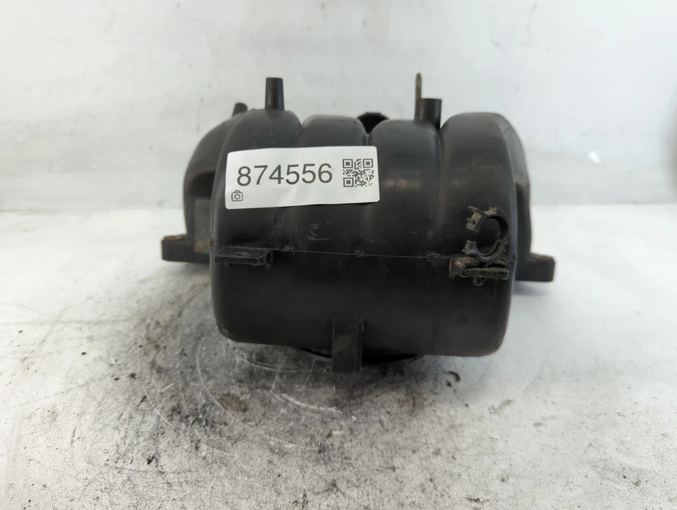 2001-2003 Saturn Lw200 Air Intake Manifold VQTN2 - Image 3 of 4