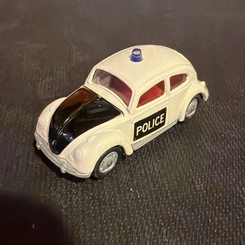 Corgi Husky 1970 Volkswagen 1300 Police Car | 3-a1