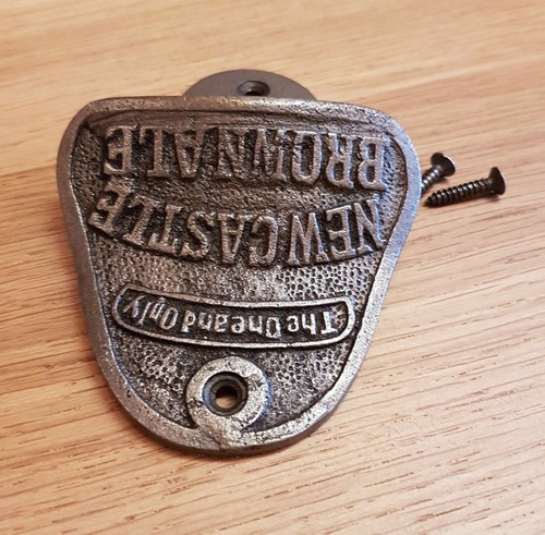 Cast Iron Wall Mounted Vintage Antique Style Bottle Opener NEWCASTLE BROWN ALE - Picture 5 of 5