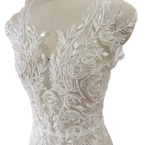 OFF WHITE Abito da sposa 65*48 cm paillettes perline pizzo petto fiori 3D applique colletto pizzo