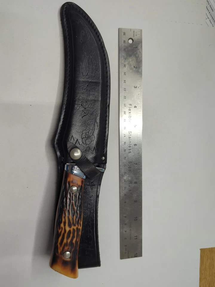 Vintage Rarer Camillus USA Sword Brand #1012 Fixed Blade knife Engraved/Damaged  - Image 3 of 4