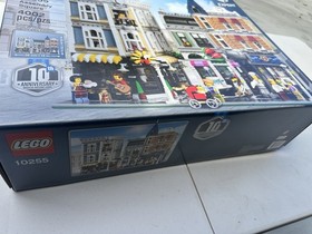 LEGO 10255 Assembly Square Modular CREATOR BRAND NEW SEALED