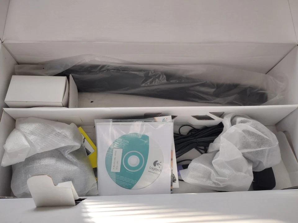 Logitech Performance Wireless Mouse and Keyboard Combo- Brand New - Image 2 of 4