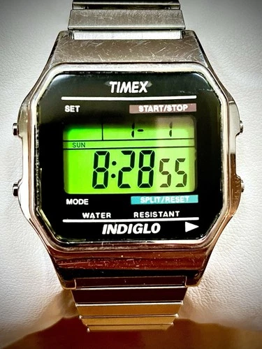 Vintage Timex Digital Indiglo T78677 Silver Tone Mens Watch – New Battery!