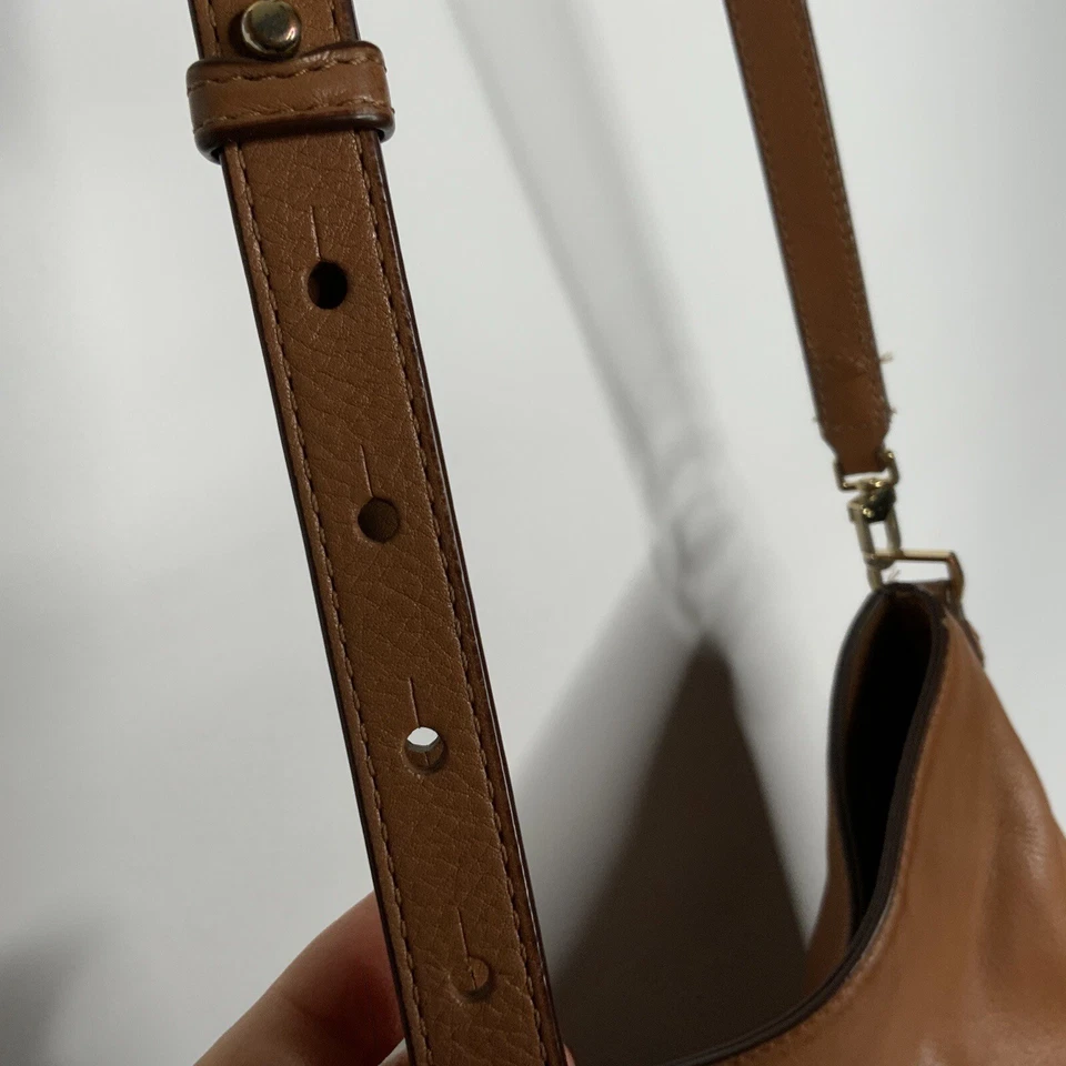 Covet By Stella And Dot Beige Leather Purse Handbag Super  Soft Adjustable Strap - Image 4 of 4