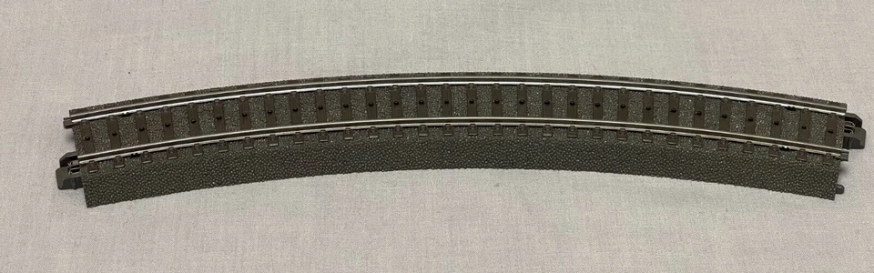 Märklin HO Scale 24230 C Track Curved R2 437.5 mm / 30° - 1 Piece - Image 3 of 4