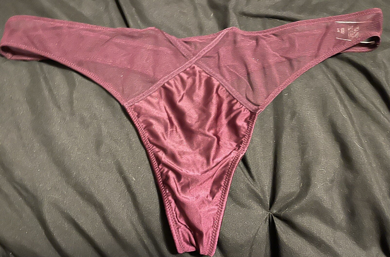 VINTAGE VICTORIA’S SECRET THONG PANTY ! LARGE Gem