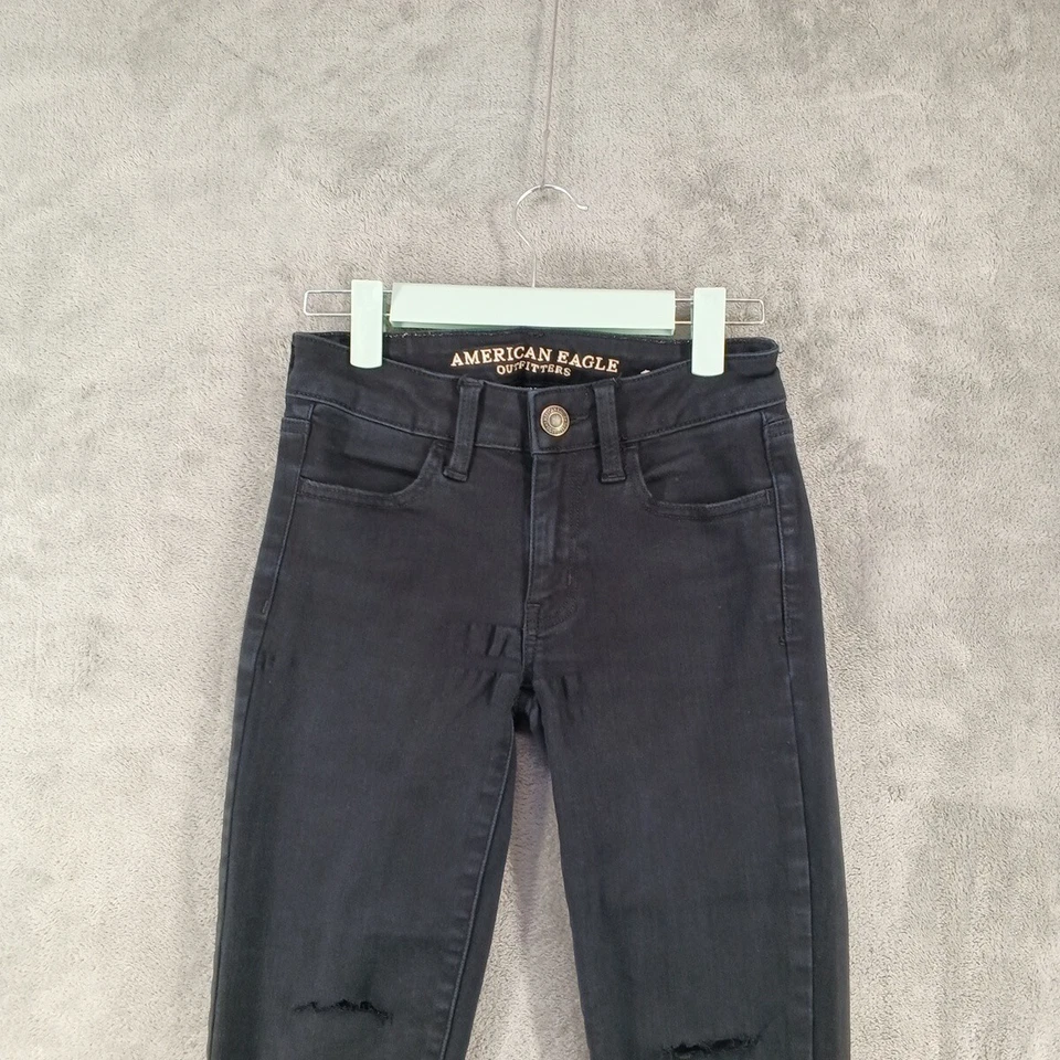 AMERICAN EAGLE Jegging Size 00 Short Casual Distressed Mid-Rise Solid Black - Image 2 of 4