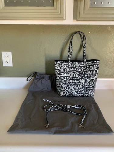 BALENCIAGA 551810 EVERYDAY XS 2WAY Tote Bag Black White W/ DUSTBAG NEW W/O TAGS
