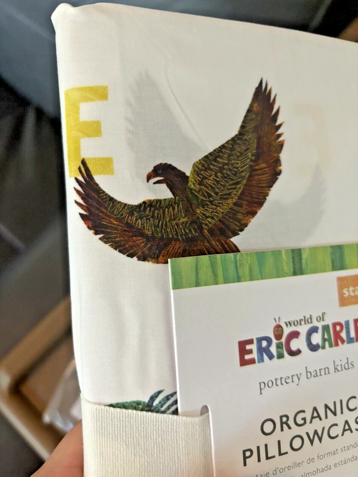 Funda de almohada Disney School Pottery Barn alfabeto animal oruga hambrienta pre k, Foto 4 de 4