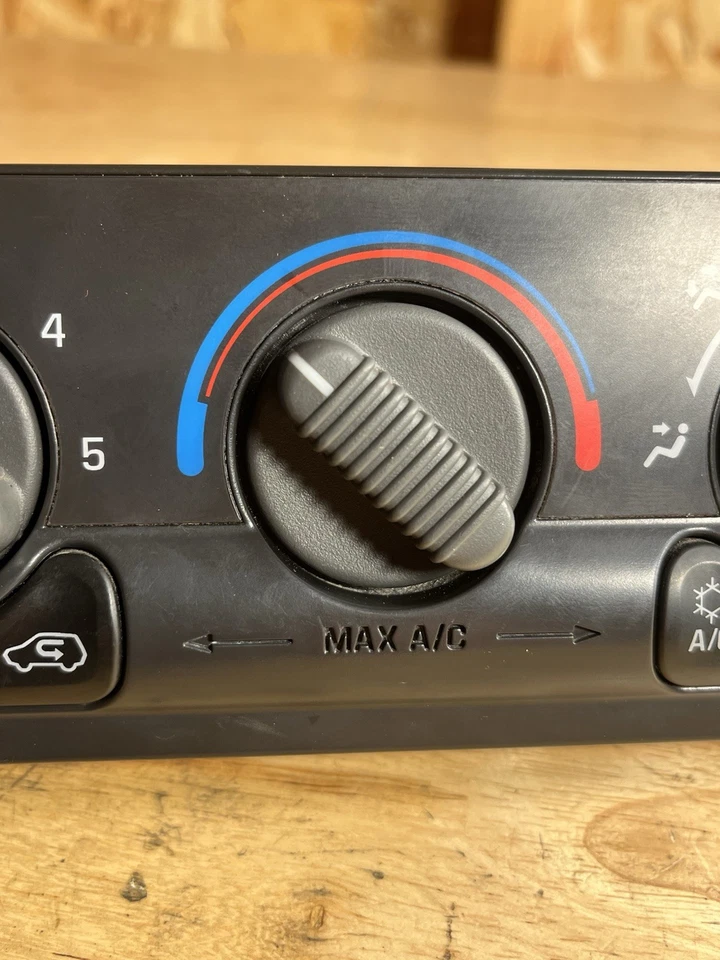 1999-2002 Chevy GMC Tahoe Yukon Silverado AC Heater Climate Control Panel OEM✅ - Image 4 of 4