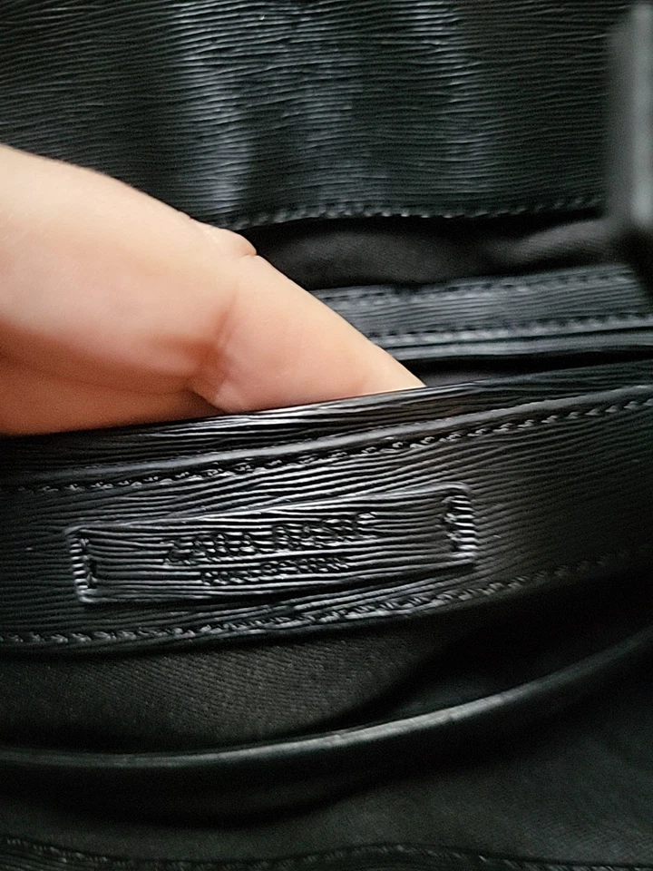 Mochila Zara de cuero texturizado negra Foto 3 de 4