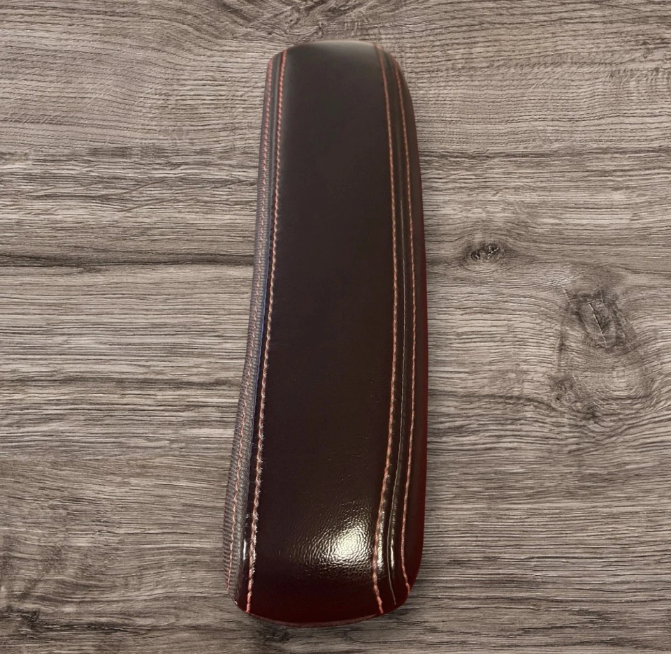 Reposabrazos de pasajero delantero OEM 11-20 DodgeCaravan/Town Country costuras negras rojas Foto 2 de 4