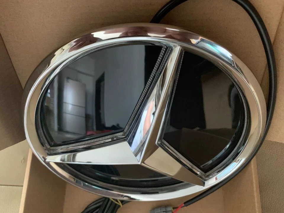 Illuminated LED Light Mirror Star Emblem For Mercedes-Benz W176 W212 W205 - Image 2 of 3