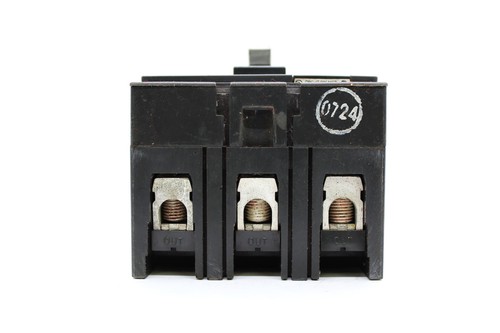 INTERRUPTOR DE CIRCUITO GE SPECTRA RMS SELA36AT0030 - 30 AMP 3 POLOS SIN ENCHUFES - Imagen 7 de 8