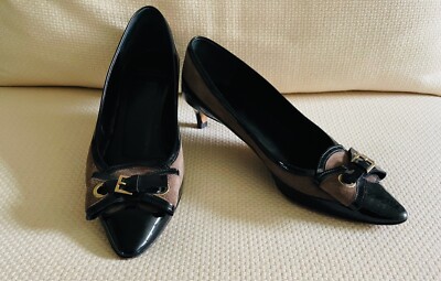 MOSCHINO CHEAP AND CHIC Kitten Heel Patent Leather Suede Bow Pumps 38.5