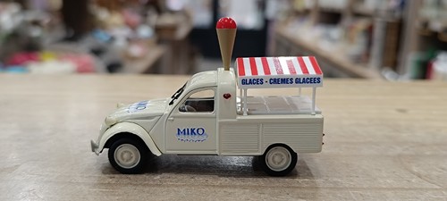 Citroën 2 CV Pick Up Miko Norev 1/43 - Foto 5 di 10