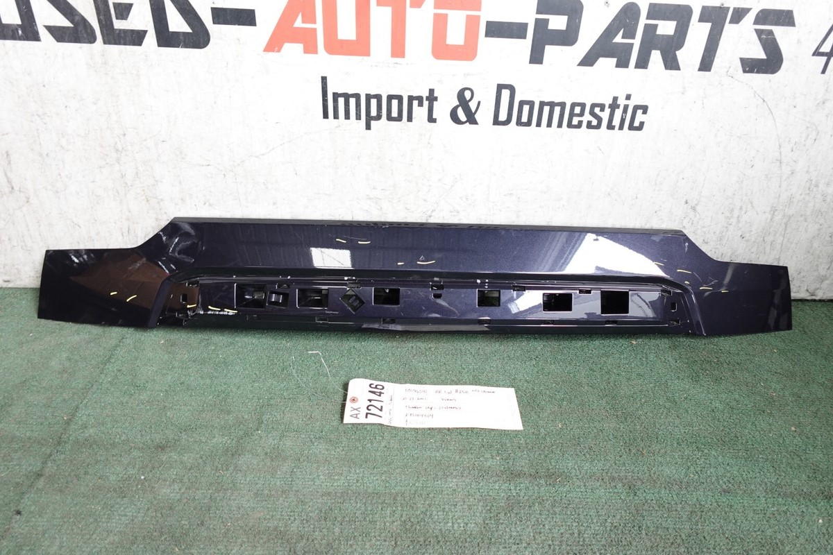 2021 2022 2023 GMC YUKON REAR TAILGATE LIFTGATE TRIM MOLDING OEM