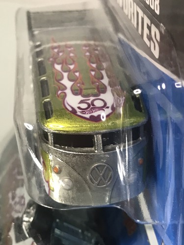Hot Wheels - 50th Anniversary Favorites - Volkswagen T1 Drag Bus - Picture 4 of 7