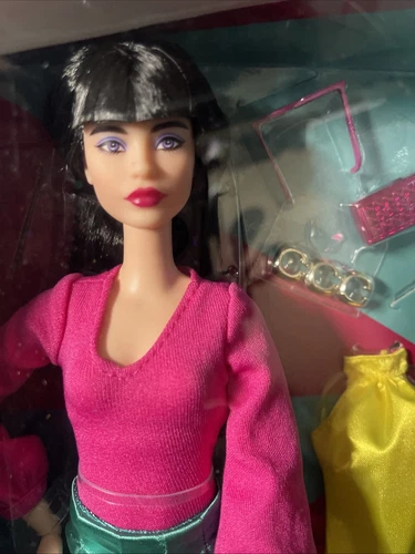 NEW Barbie Signature Barbie Looks Doll #19 With Mix and Match Fashions (Read)
