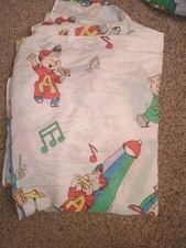 VINTAGE 1983 ALVIN AND THE CHIPMUNKS TWIN FLAT CARTOON SHEET