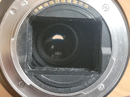 Sony Carl Zeiss Vario Tessar 4/24-70 Lens FE T ZA 0SS Ø69 E-Mount - FOR REPAIR - Picture 11 of 11