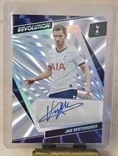 2022-23 Panini Revolution Premier League Soccer Cards Checklist 21