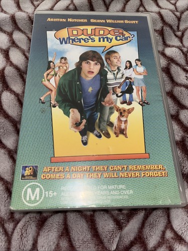 DUDE WHERE'S MY CAR? - ASHTON KUTCHER & SEANN WILLIAM SCOTT - VHS VIDEO - Picture 1 of 1