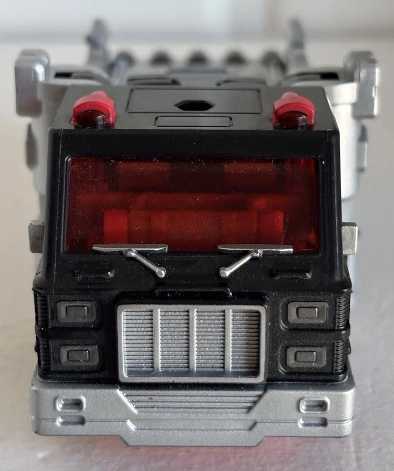 Transformers WFC Cybertron Kingdom Golden Disk Collection Road Ranger COMPLETE - Image 4 of 4