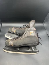 Vintage Men’s CCM Super Tacks Ice Hockey Skates Size 9