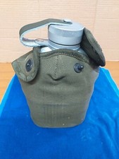 Borraccia originale E.I. con termo fodera e gavettino.