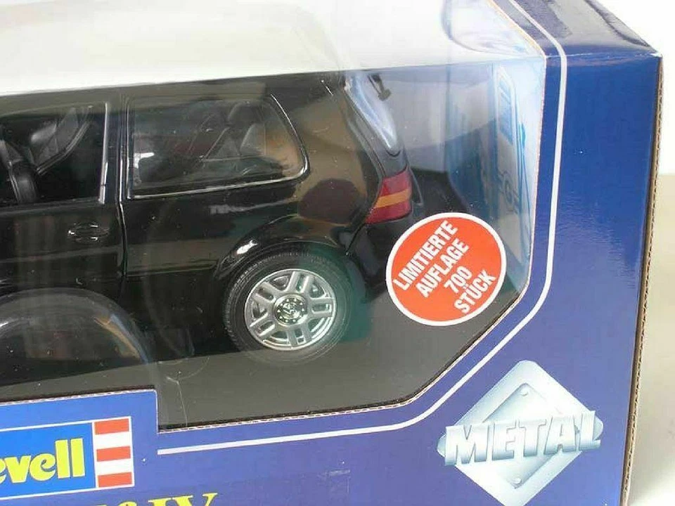 Volkswagen VW Golf 4 GTI Modellino 1:18 Revell Nero 089459091 Nuovo - Immagine 3 di 4