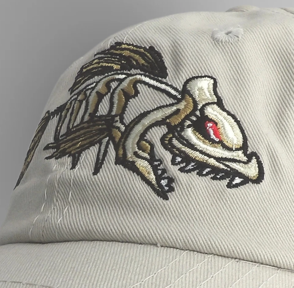 Gorra de sarga de algodón Mean Bonefish en talla YOUTH. Piedra. Foto 2 de 3