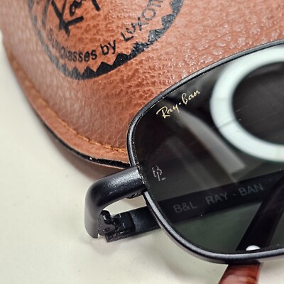 Ray-Ban Sunglasses Vintage 1999 Bausch & Lomb Black Green W2951