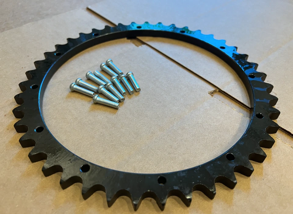 Piñón de rueda trasera Indian Chief 74161 con remaches 43 dientes 1934-1953 #573 Foto 2 de 4