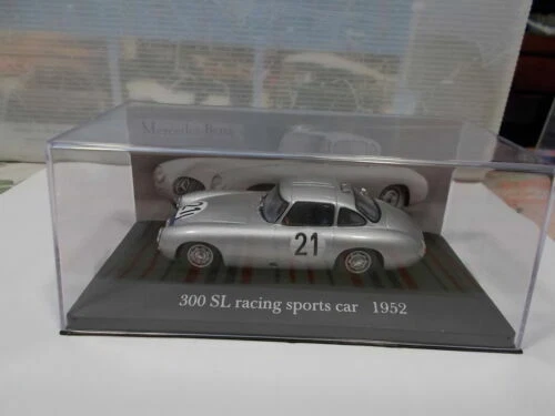 Modellini statici di auto da corsa sportive e turistiche Altaya Scala 1:43