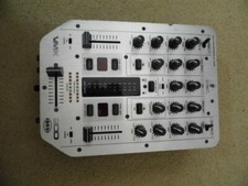 Behringer Pro Mixer VMX200 dj mixer used