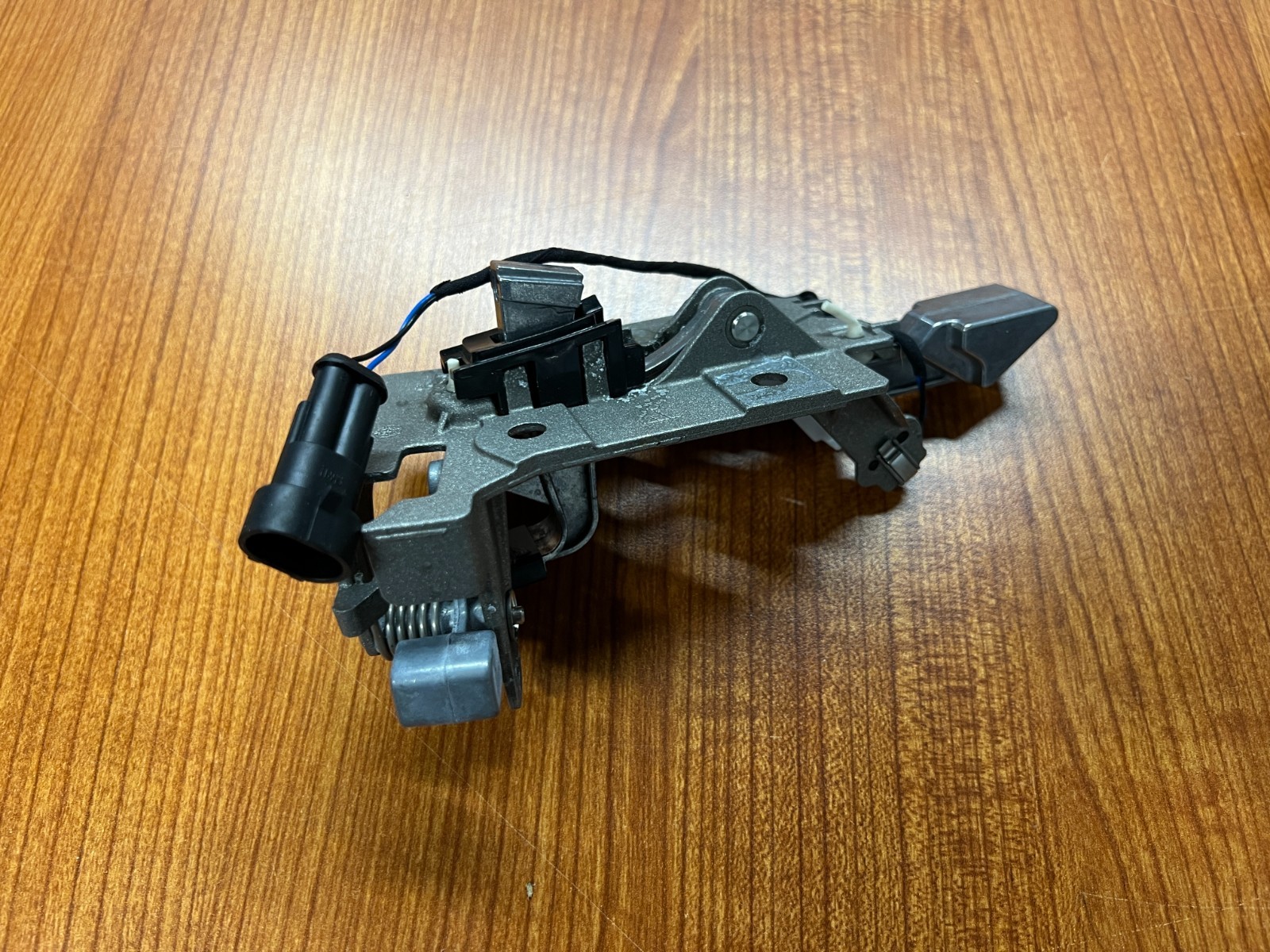Ferrari 488 Driver's Door Handle 087290600