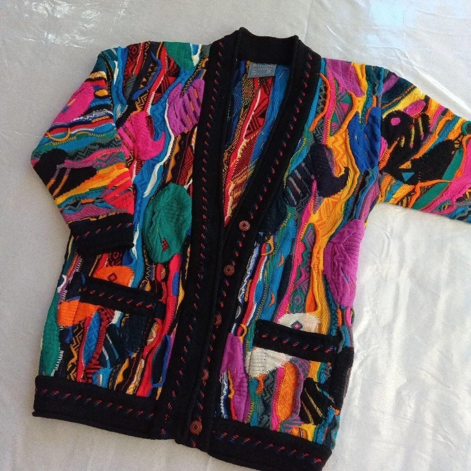 COOGI sweater 3D knit Cardigan 100% Wool Size XS Multicolor Body width 55cm - Image 2 of 4