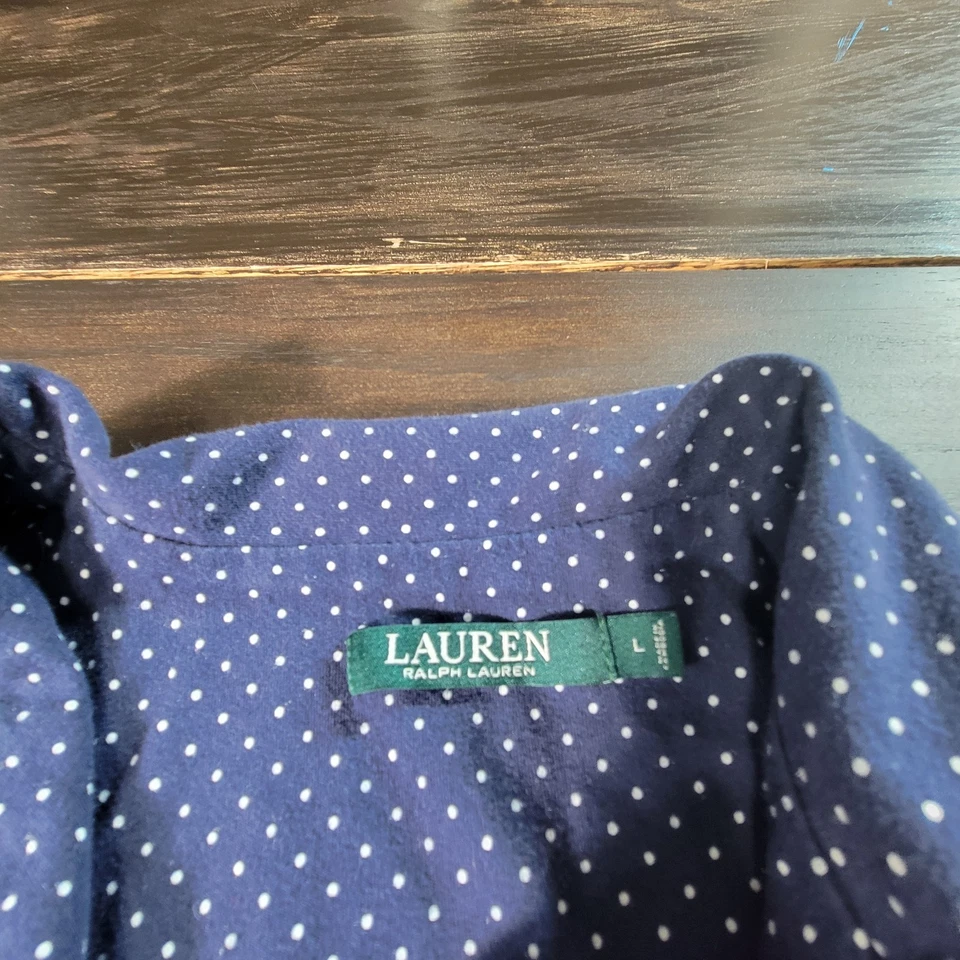 Conjunto de Pijama Lauren Ralph Lauren Feminino Azul e Branco Bolinhas Tamanho Grande - Imagem 4 de 4