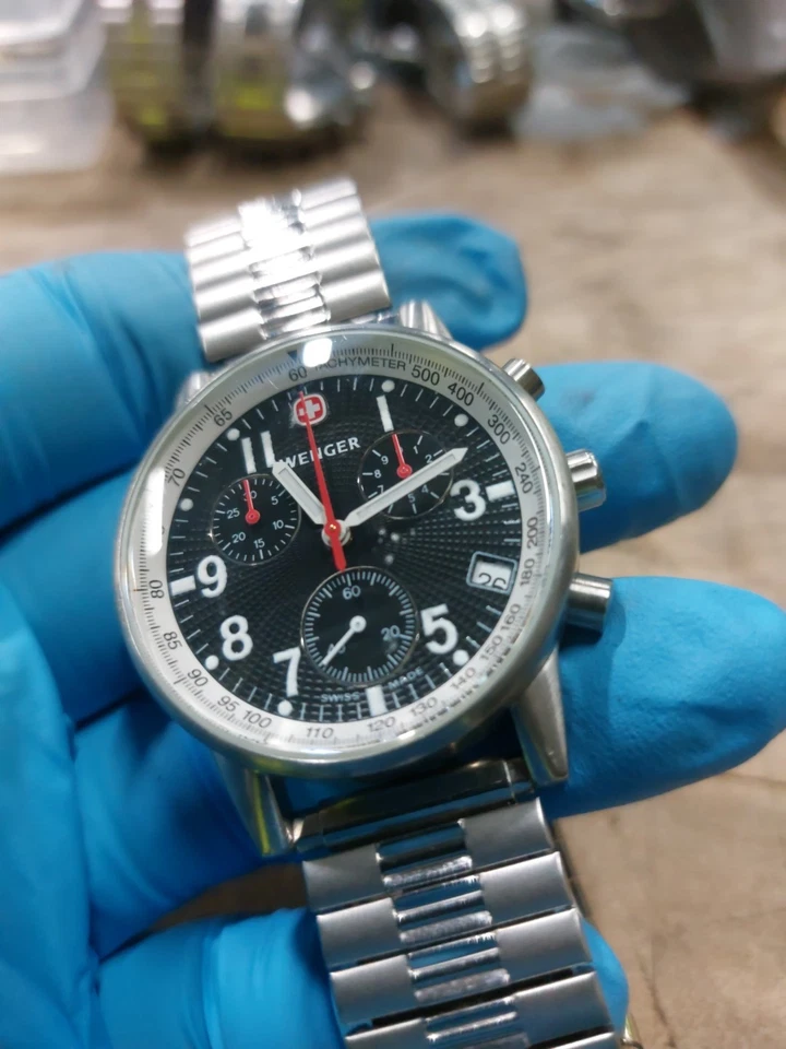 Relógio usado WENGER 7072X mostrador preto cronógrafo quartzo - Imagem 3 de 4